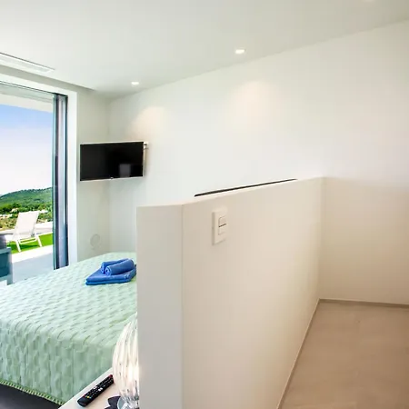 Atina By Interhome