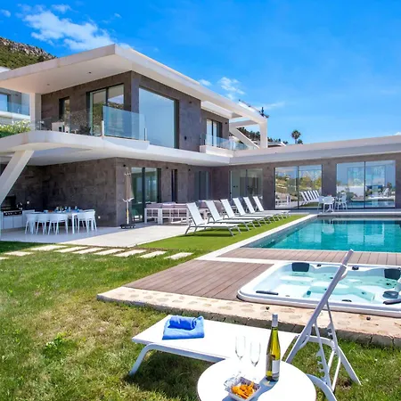 빌라 Atina By Interhome